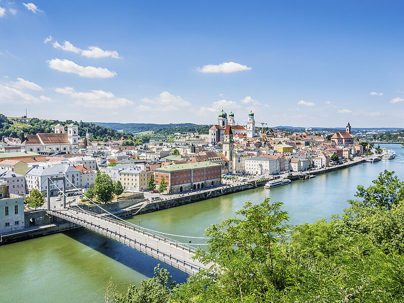 Blick auf die Stadt Passau mit Donau